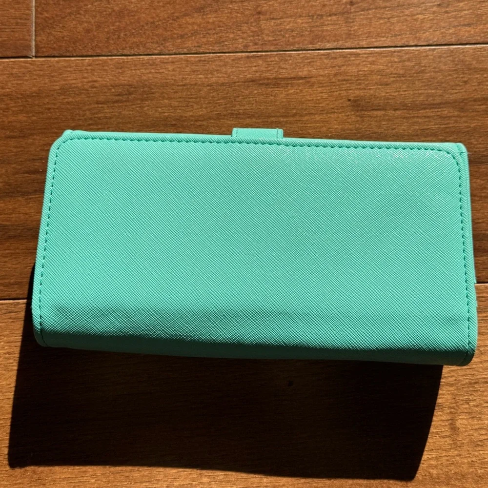 NWOT SIMPLY SOUTHERN Aqua Wallet